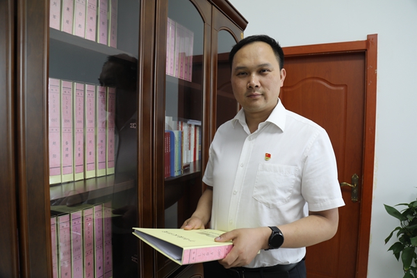 liuchangguo_.jpg