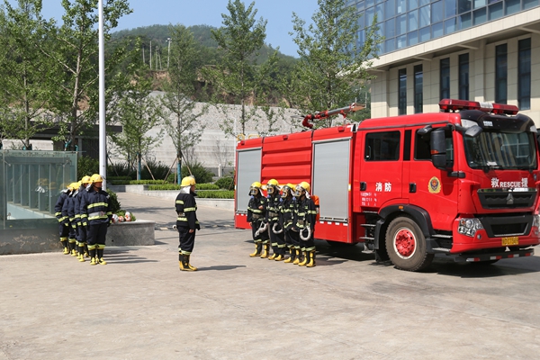 225A8840_.jpg